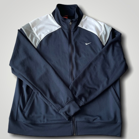 Vintage Nike “The Athletic Department” Label ZipUp - Picture 2 of 7